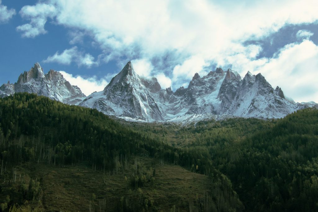 white glacier mountain mont blanc france frankrijk berg bergen fietsen in de alpen alps